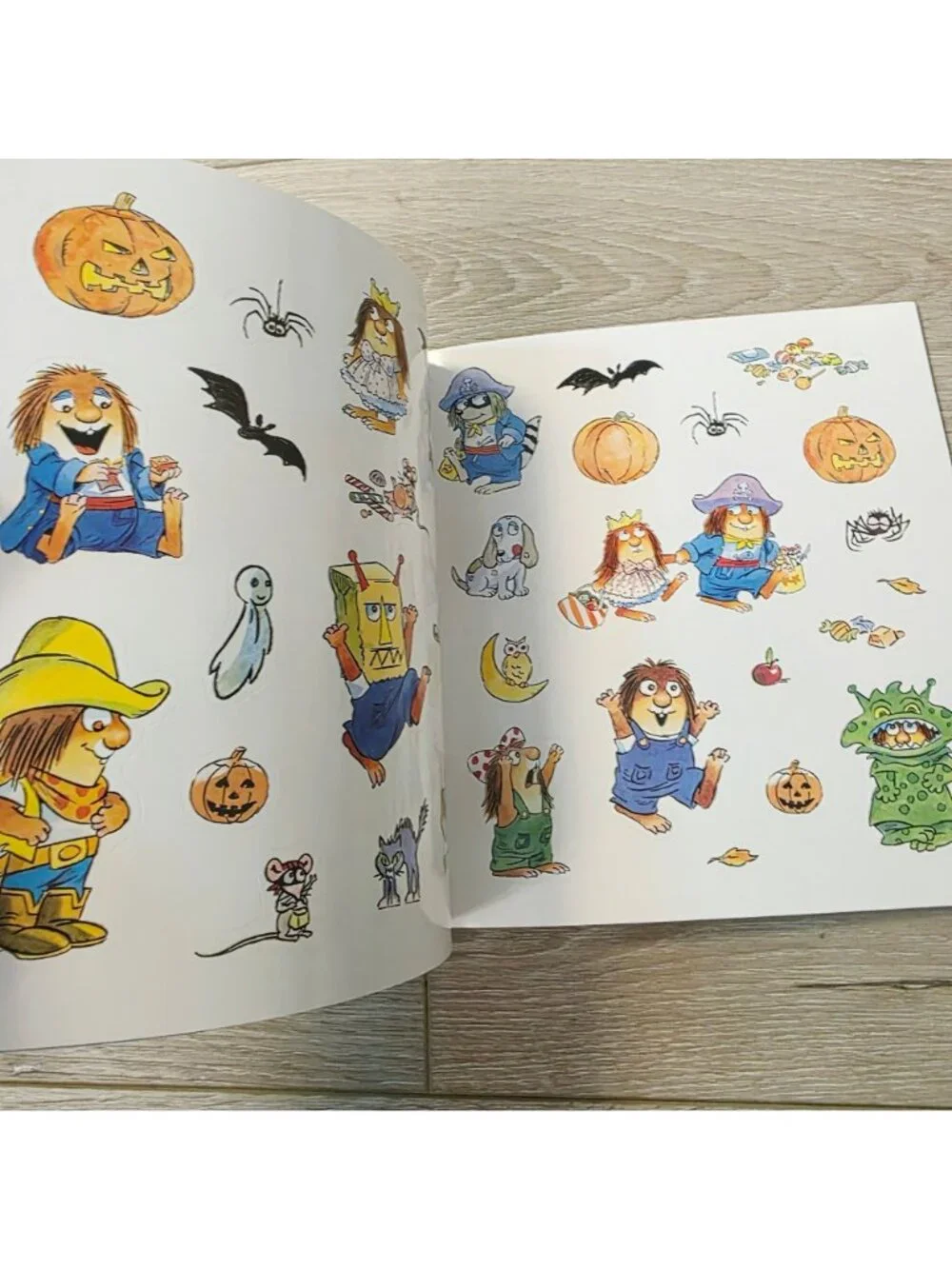 2 Holiday Little Critter Kid Books Trick or Treat Halloween Valentine's Day